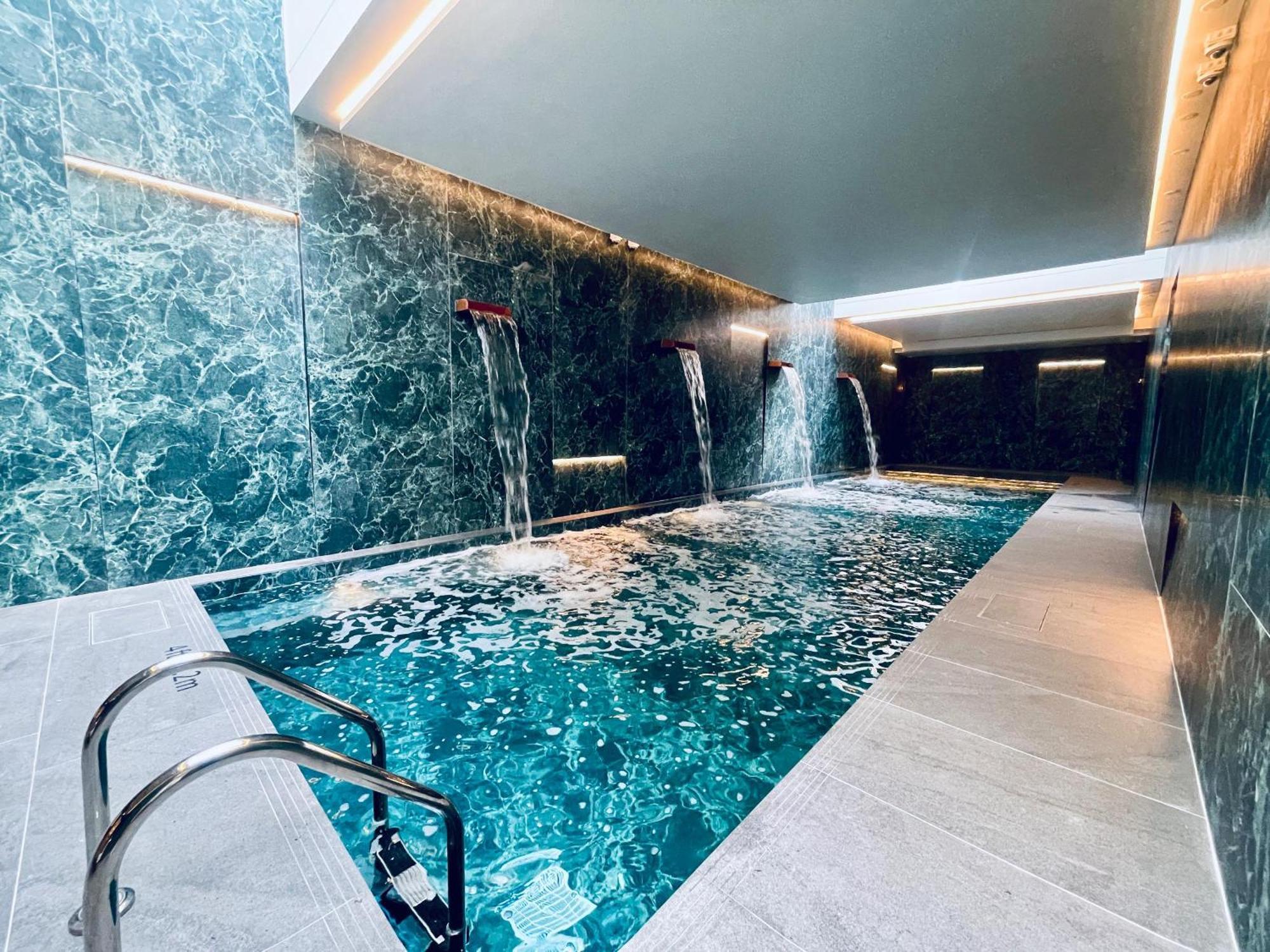Citadines Connect Cecil Georgetown Penang Hotell Exteriör bild